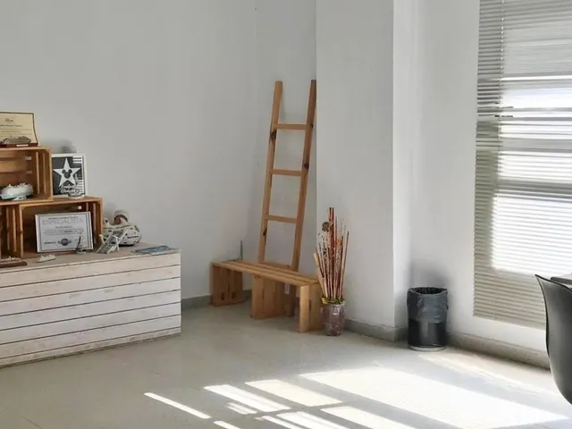 Entresuelo Comercial en Polígono de Carrús — 14
