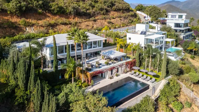 Chalet 6 habitaciones 437m² en venta - Marbella — 4
