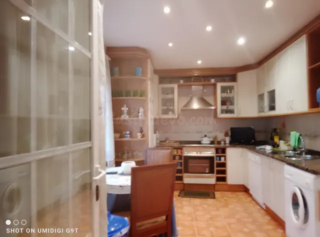 AOC VENDE ADOSADO 4 HAB, 3 BAÑOS, GARAJE Y TRASTERO — 5