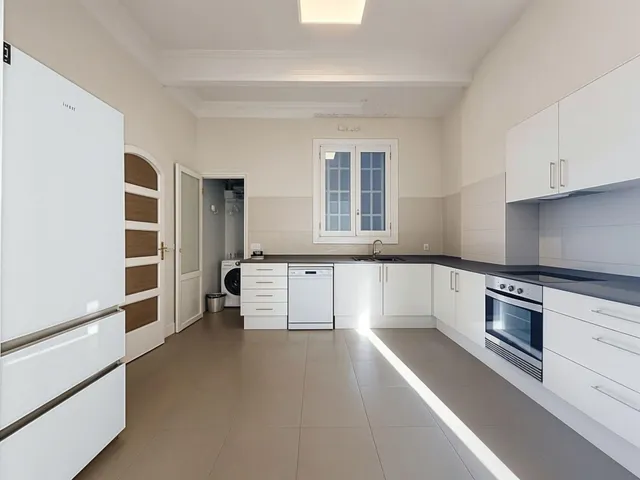 ¡Vive la Gran Vía del Marqués del Turia desde este espectacular piso en Joaquín Costa! — 6