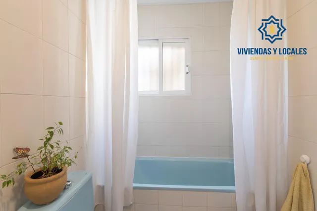 Chalet pareado con piscina, jardín y bonitas vistas a Granada en La Zubia — 43