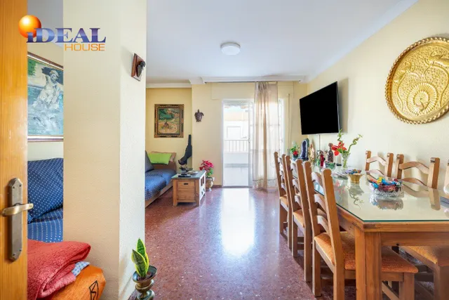 ESTUPENDO ATICO JUNTO AL MAR CON TERRAZA FANTASTICA — 39