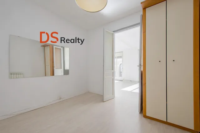 Ds realty presenta | piso 3+1 con dos balcones en malasaña. — 15