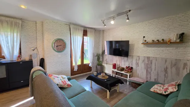 Espectacular Chalet Pareado de Diseño Abierto con Gran Jardín Privado en Los Corrales de Buelna — 10