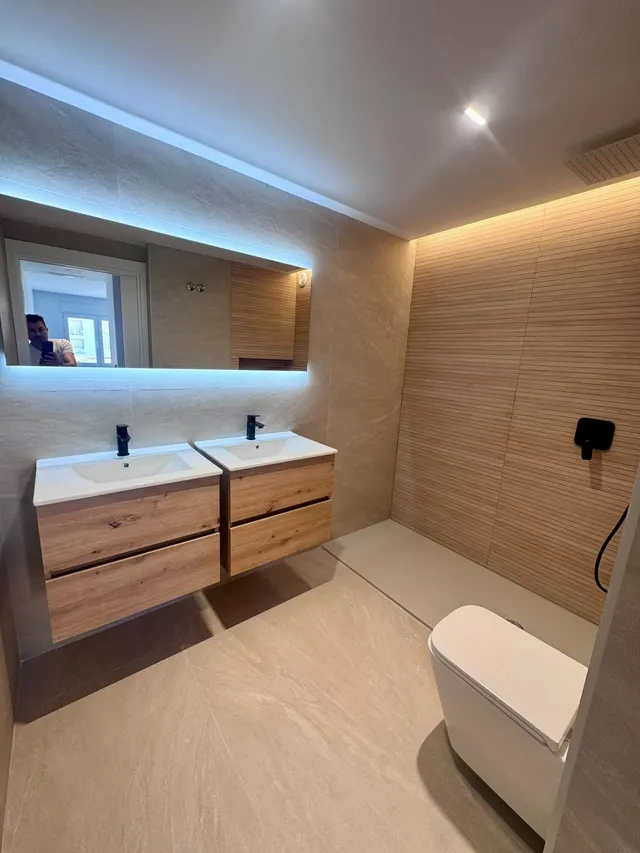 Apartamento reformado de 3 dormitorios en el centro de Torrevieja — 10