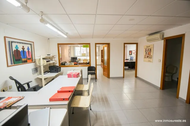 ¡Novedad! Venta de entresuelo, zona Reyes Católicos, 146 m2 — 11