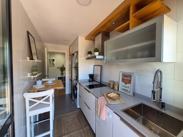 Se pone a la venta bajo con terraza y jardin  de dos habitaciones , garaje y piscina comunitaria — 6