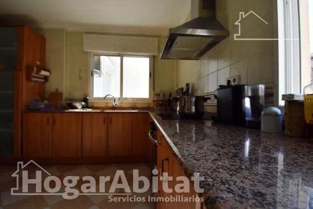 Amplio, luminoso y exterior con terraza, cerca del mar — 36