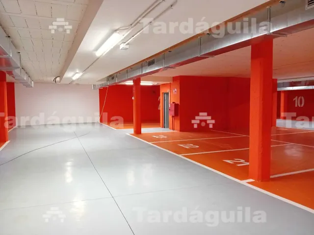PLAZAS DE GARAJE CTRA LEDESMA — 4