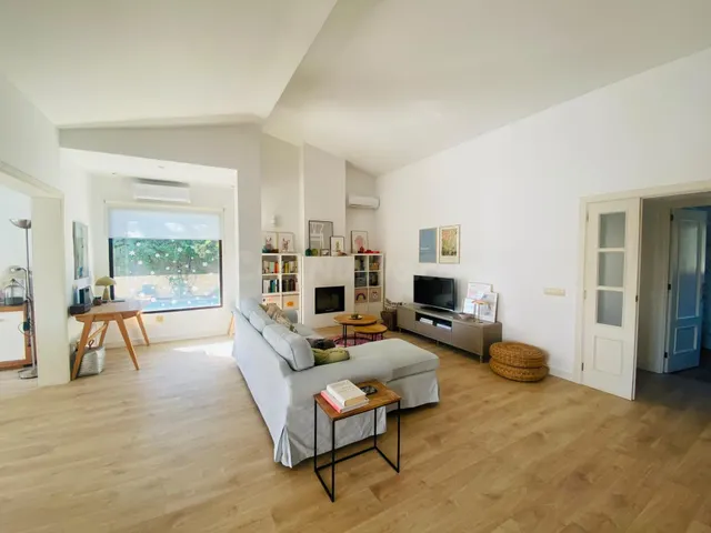 Encantadora casa en Bahia Grande, Llucmajor, con piscina, jardín mediterráneo y terrazas cubiertas — 5