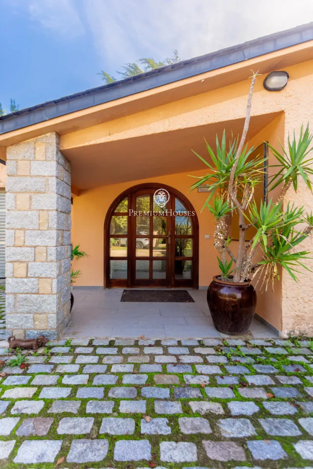 Una finca excepcional para disfrutar del espacio, la privacidad y la naturaleza en venta en Cardedeu — 39