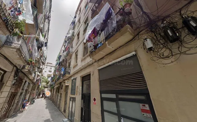 SE VENDE piso OKUPADO en C Calle Tigre 15 de Barcelona — 3