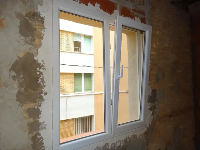 Piso para reformar a tu gusto - 3 dormitorios - 3 calles - Ventanas nuevas — 6