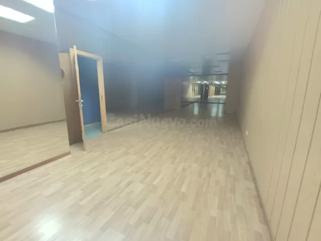 LOCAL CÉNTRICO DE 241M2 — 2