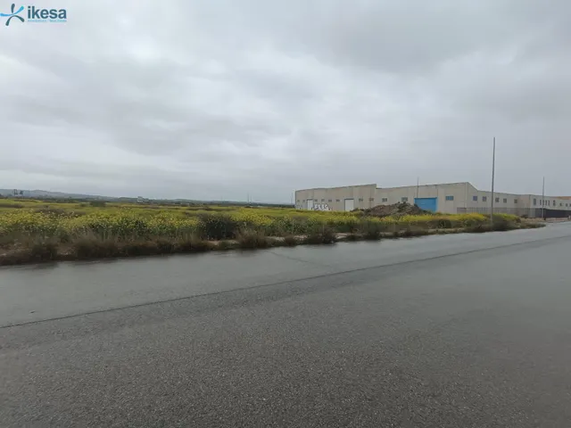 Terreno industrial de 4.096 metros — 18