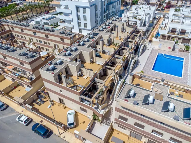 Dúplex moderno en la popular Lomas de Cabo Roig - foto 3