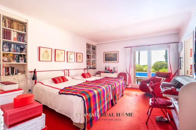 Chalet independiente en planta única con vistas a Palma, gran piscina y caseta anexa para invitados o servicio en Sa Cabaneta — 33