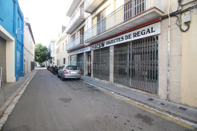 Local Comercial 245 m2 a menos de 50 m. del Mercado Municipa