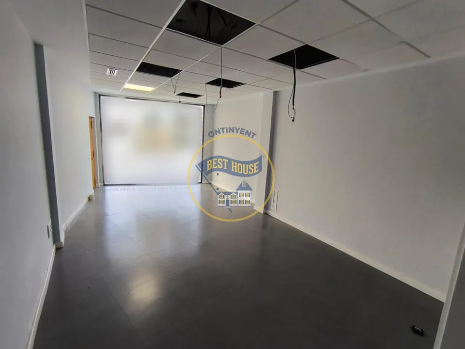 AMPLIO LOCAL COMERCIAL EN ONTINYENT