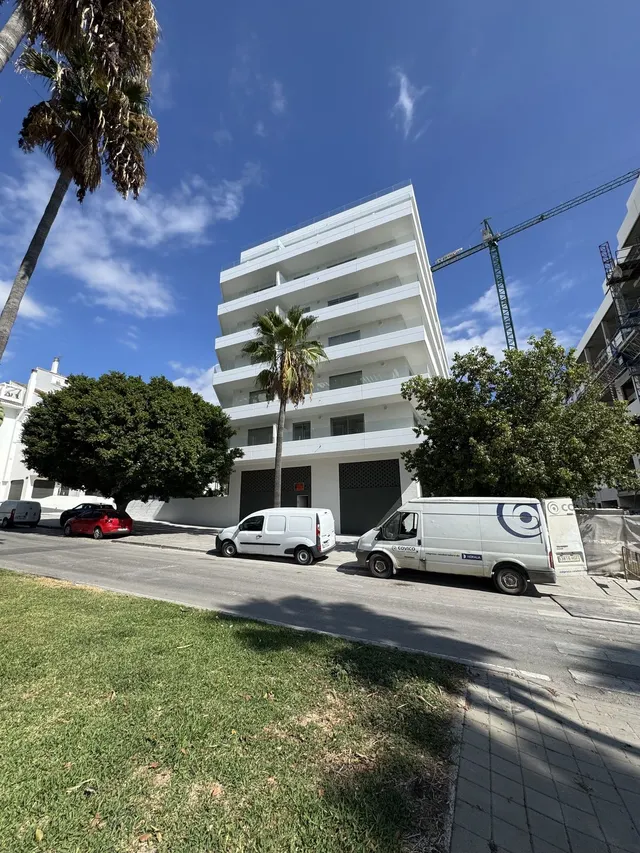 Local comercial 220m² en venta - Marbella — 8