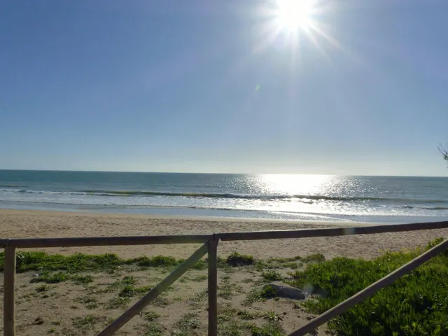 PISO EN COSTA BALLENA CON PISCINA, PADEL, GARAJE Y TRASTERO — 36