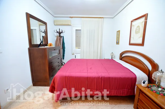 Amplia casa semireformada y amueblada — 24