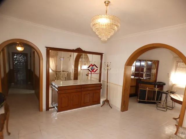 CÉNTRICA CASA EN PLANTA BAJA CON AMPLIA BUHARDILLA - foto 3