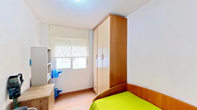 ¡Espectacular piso totalmente renovado junto al Bulevar del Pla! — 24