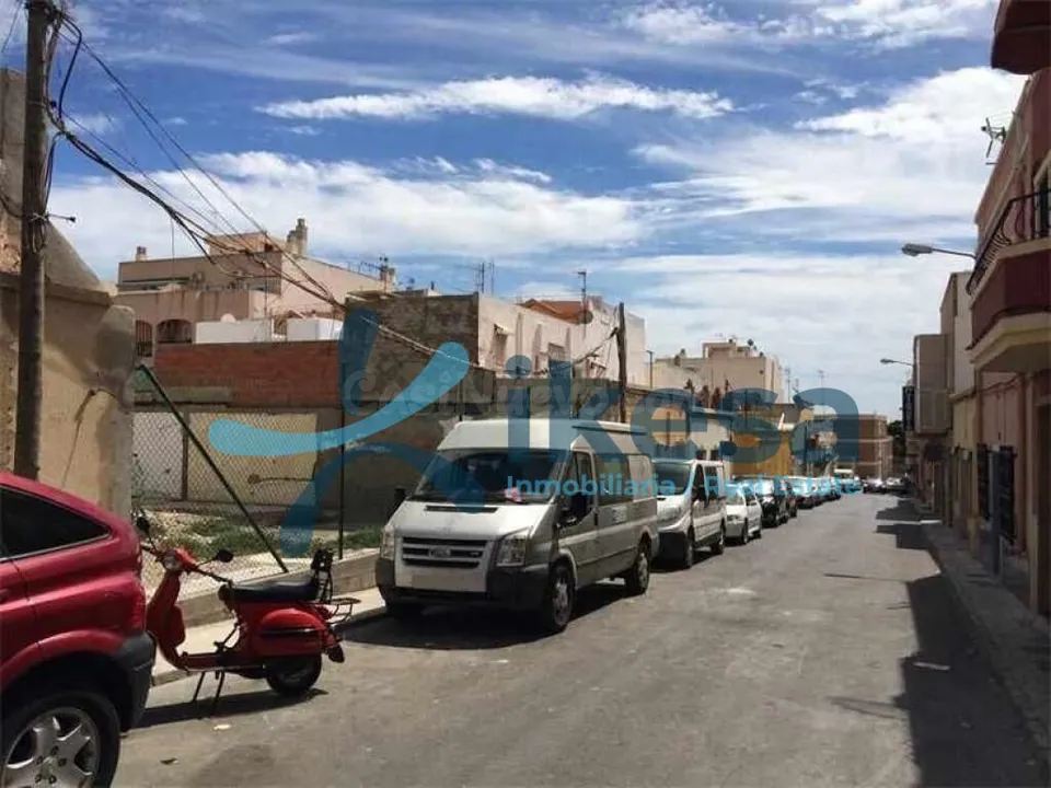 Se vende Solar en la localidad de Almería