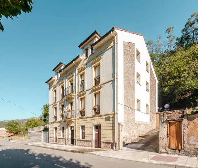 PRECIOSO PISO EN OLLONIEGO A TAN SÓLO 10 MINUTOS DE OVIEDO — 32