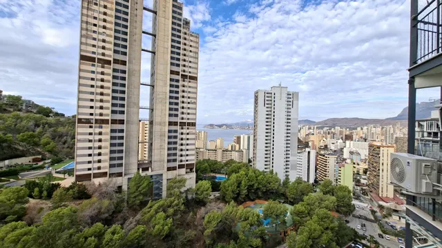 Dos pisos en uno ( oportunidad de inversion en Benidorm ) — 32