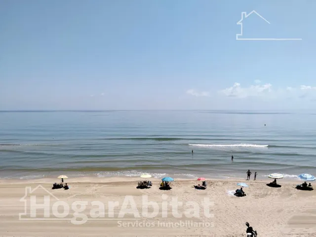 ¡PRIMERA LINEA DE LA PLAYA! CHALET CON 4 TERRAZAS Y GARAJE — 7