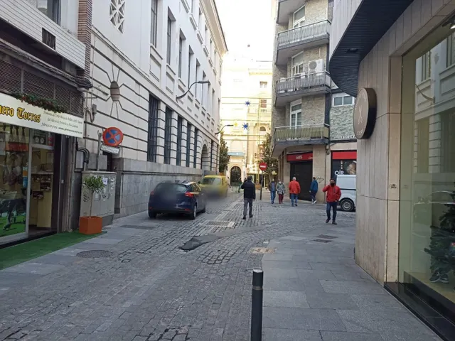Local comercial en zona prime, con mucho paso. — 6