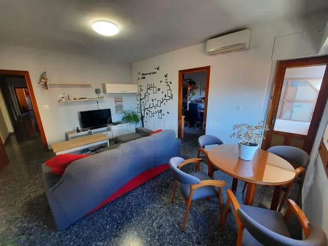 VIVIENDA CON GARAJE — 4