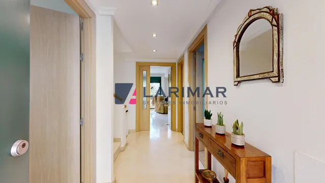 Chalet Adosado en el Campo de Golf de Alicante junto a Playa de San Juan — 7
