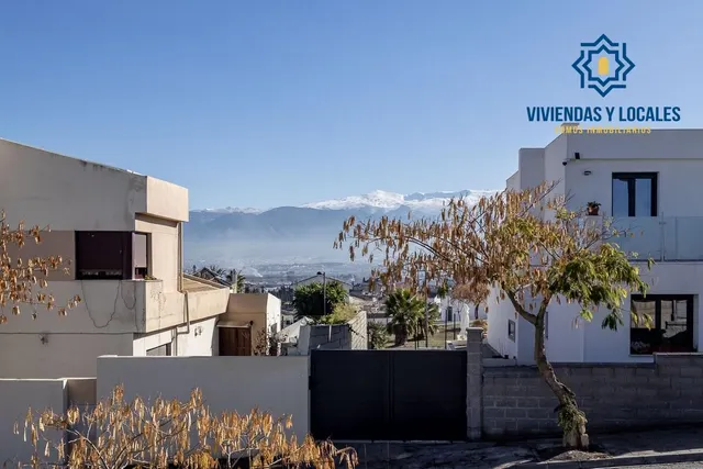 Parcela exclusiva con estructura de Chalet independiente y piscina en Urb. El Montecillo, Las Gabias — 22