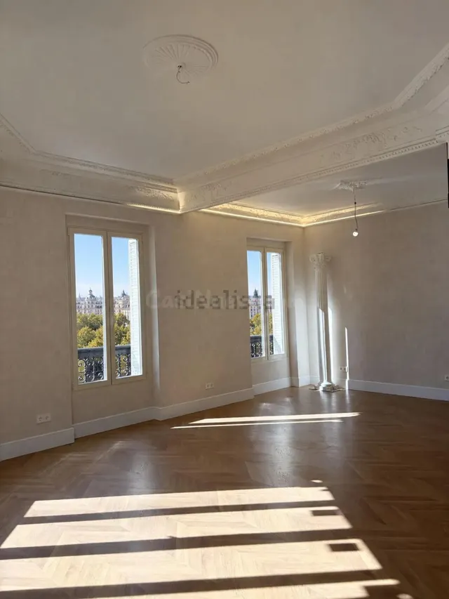 Exclusivo Piso Reformado en Chamberí, Madrid por €1.600.000 — 2