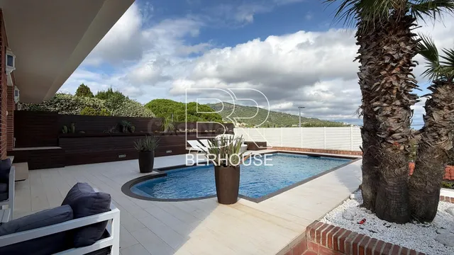 Casa con piscina privada y espectaculares vistas al mar, des - foto 3