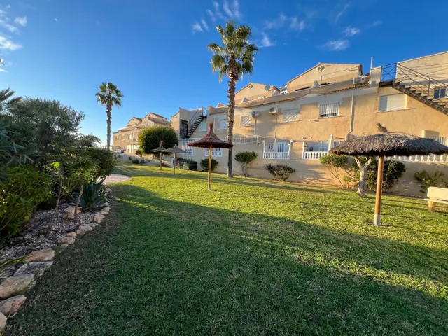 Vivienda soleada en Orihuela Costa — 37