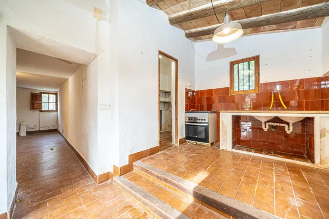 Finca rústica con 3 dormitorios, piscina y múltiples posibilidades en Inca. — 18