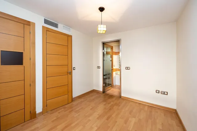 Casa exclusiva junto a Acera del Darro. Pleno centro de Granada. Seminueva y con ascensor propio — 16