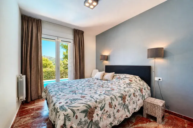 Magnífica villa en entorno privilegiado con excelentes vistas — 11