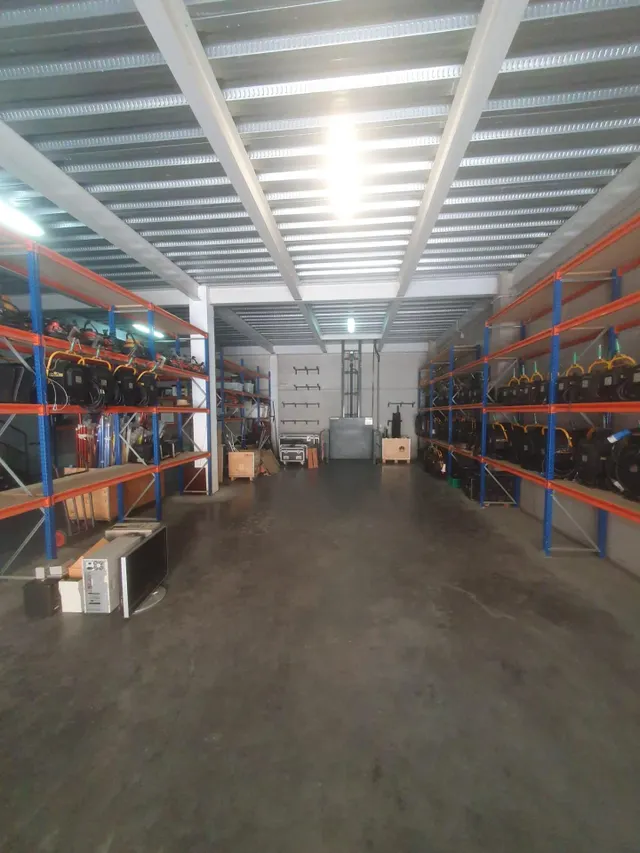 Se vende nave industrial en P.I La Palmera — 6