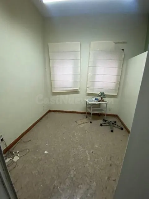 Amplio Local Comercial en Lleida - Zona Escorxador - foto 5