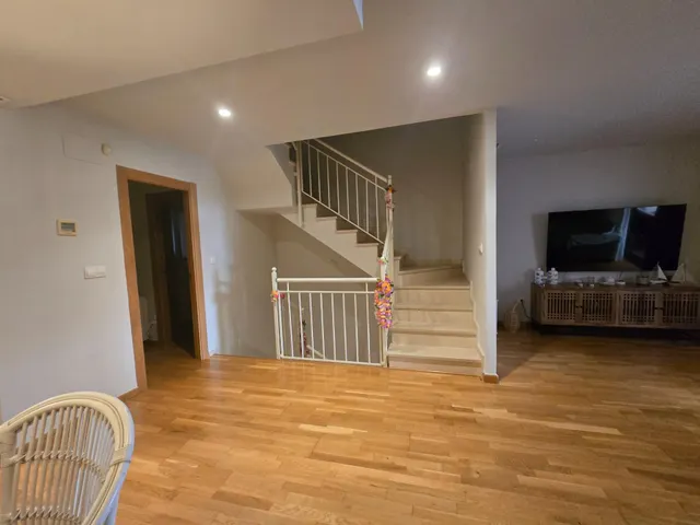 Pareado 5 habitaciones 265m² en alquiler - Santiago bernabeu — 9
