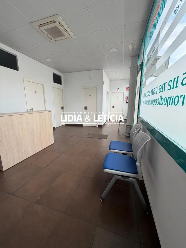 Local Comercial ideal para Consultas, Centro Médico... — 16