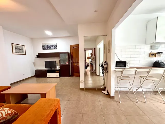 Edificio independiente junto a Las Canteras: inversión con r - foto 5