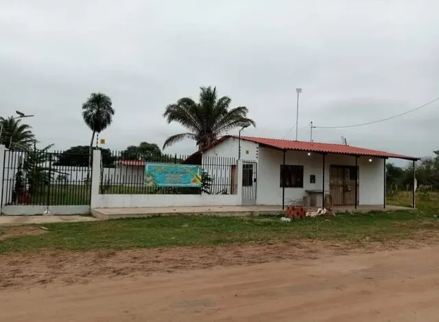 82.000$us Bonita casa con Piscina en Cotoca, Villa esmeralda — 13