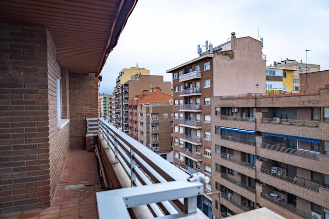 PISO EXCLUSIVO CON  TERRAZA EN CALLE AMPARO — 29