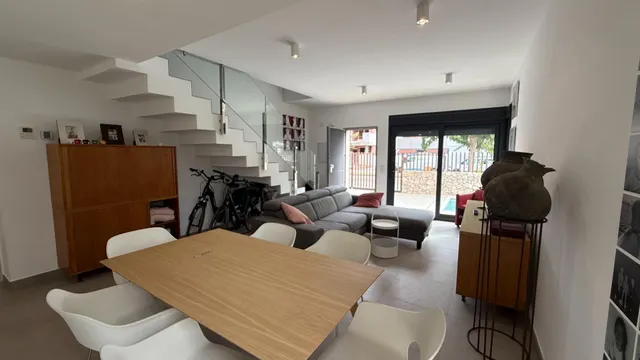 CHALET SEMINUEVO CON VISTAS AL MAR, PISCINA PRIVADA Y COCINA DE VERANO – LA TORRE DE LA HORADADA — 17